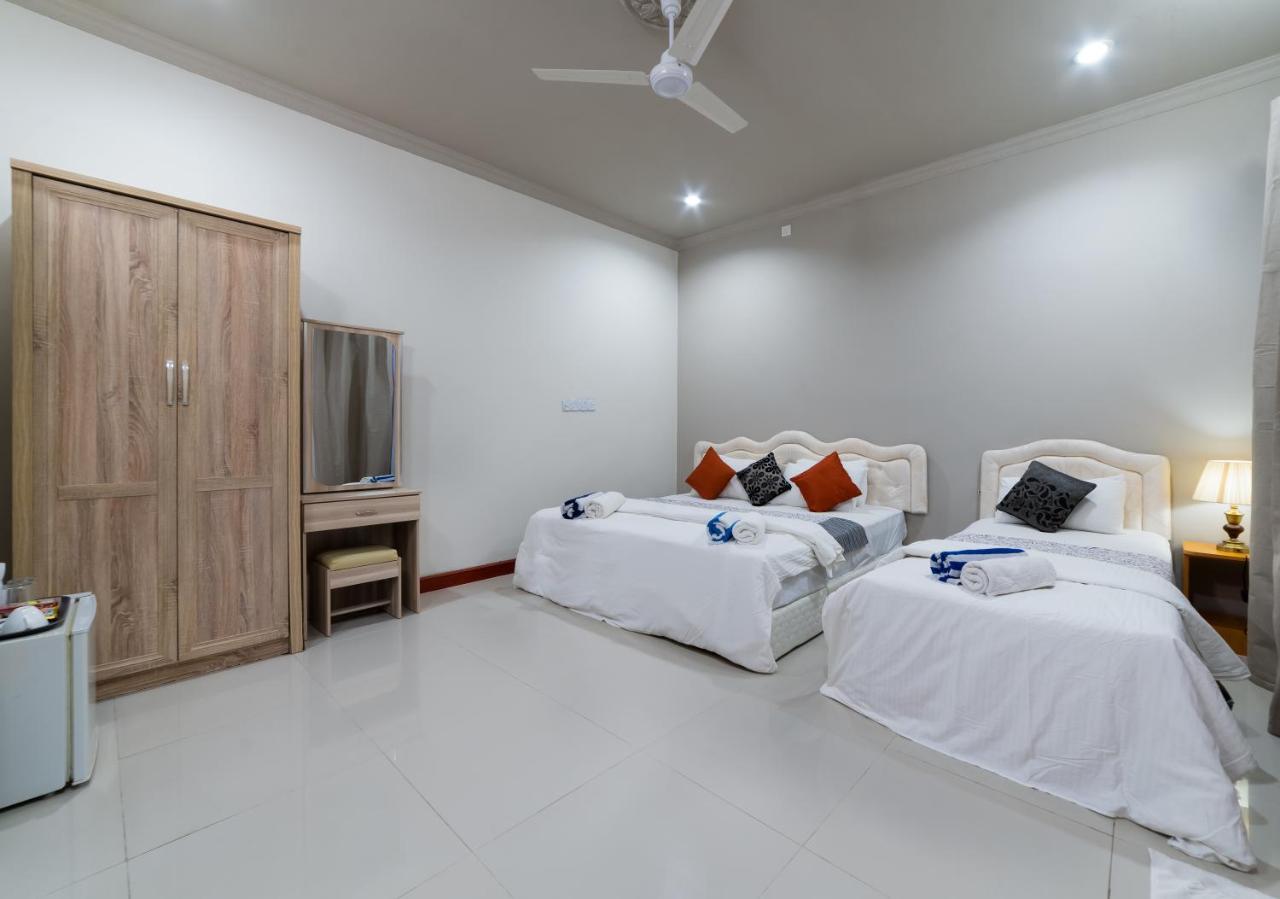Ukulhas Beach Inn Exterior foto