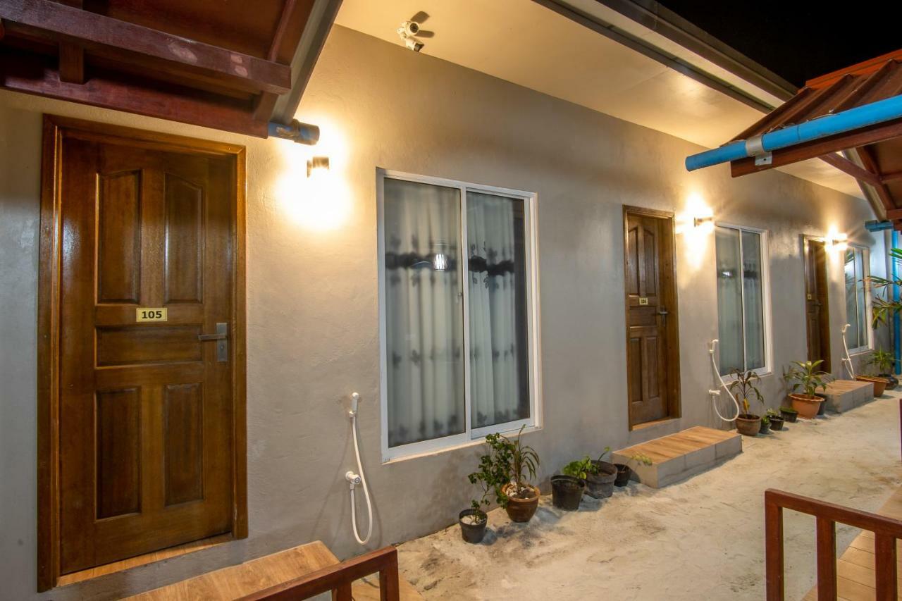Ukulhas Beach Inn Exterior foto