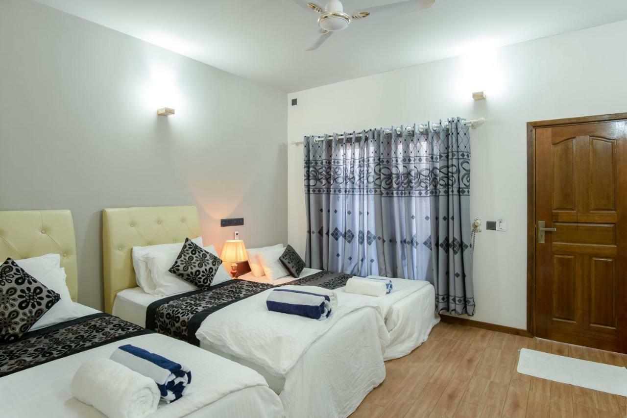 Ukulhas Beach Inn Exterior foto